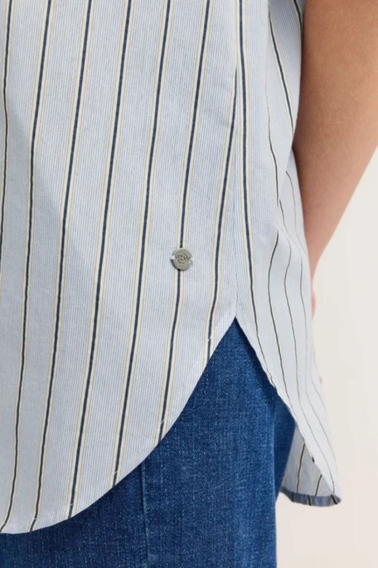 W3769 blauw 320