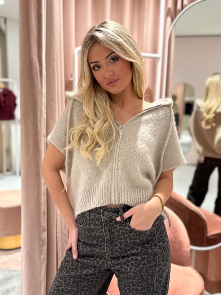 7681 beige