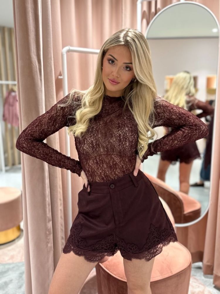 61158 plum